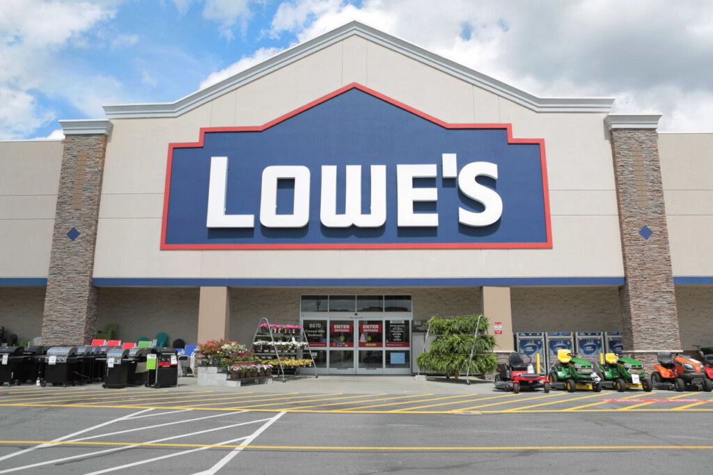 Lowe s Opens Massive Central Pa Distribution Center With More Than 1 